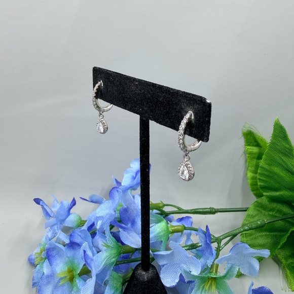 925 Sterling Silver Hoop Earrings with Genuine Crystal Accents - Picture 4 of 5